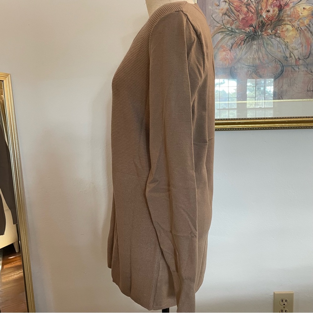 Tan V-Neck Sweater by Karen Scott Size: Small NWT!! 🤎 - Picture 8 of 16